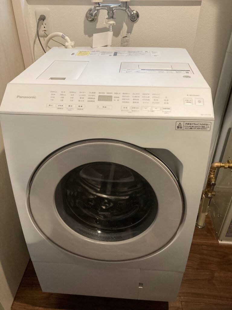 パナソニックのドラム式洗濯乾燥機の写真