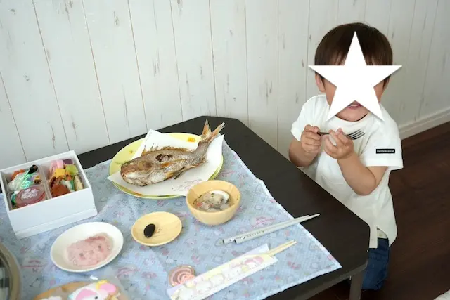 ご飯が待ちきれない子ども