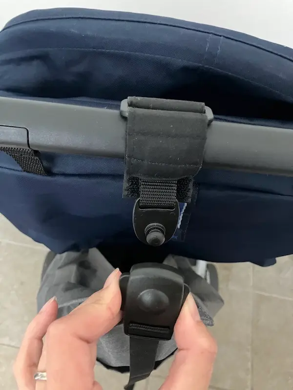 ハンモックシート 開けているところ