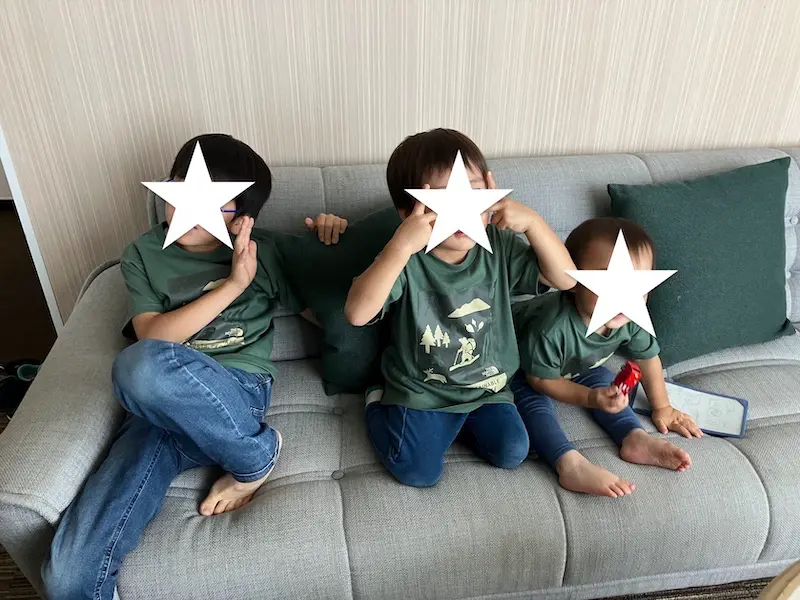 三人兄弟の写真