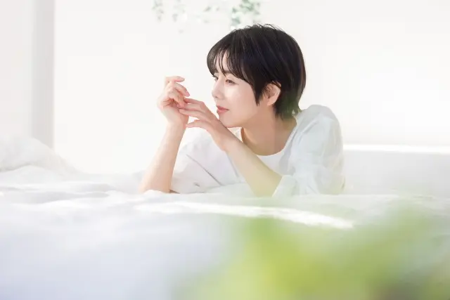 リラックスする女性